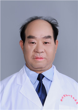 黃定成